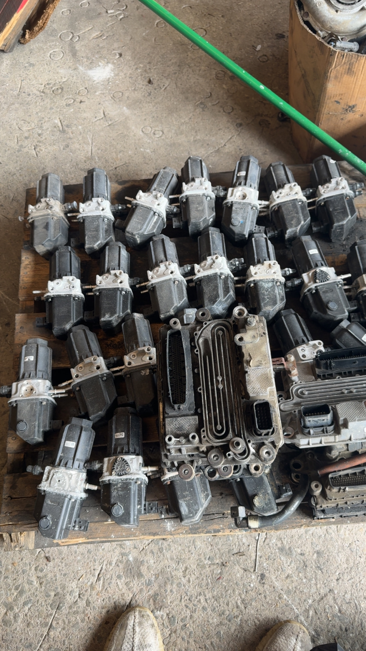 Pallet of diesel cores